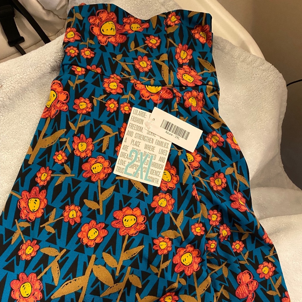 NWT LuLaRoe Skirt - Azure 2XL